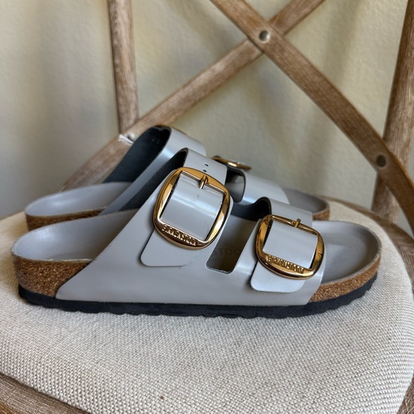 Birkenstock Arizona Big Buckle High Shine Sandals stone coin - Picture 3 of 8